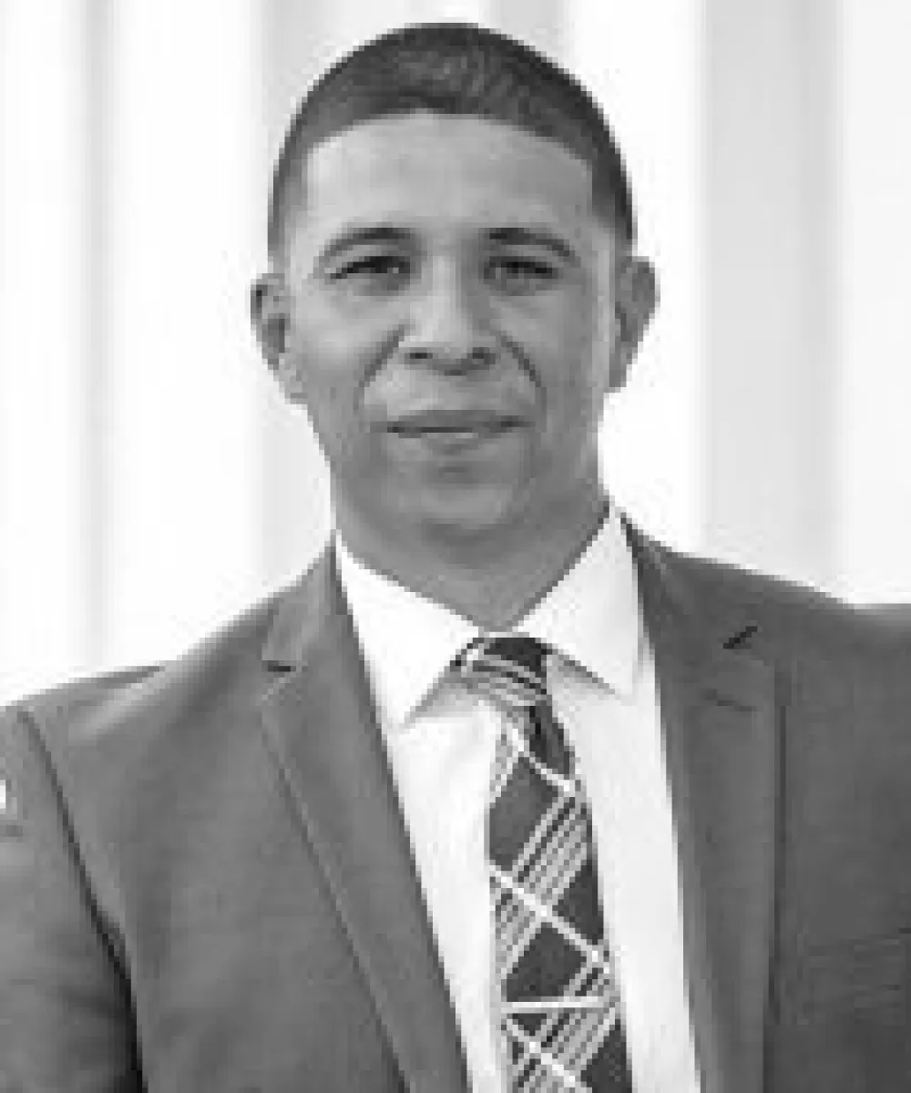 Edgardo Castro | Financial Adviser | Aragon Capital Florida
